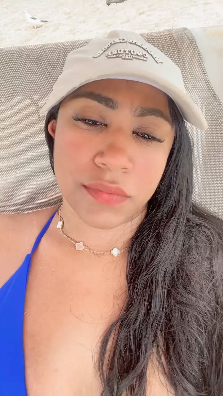Live on Omezy — Luna
